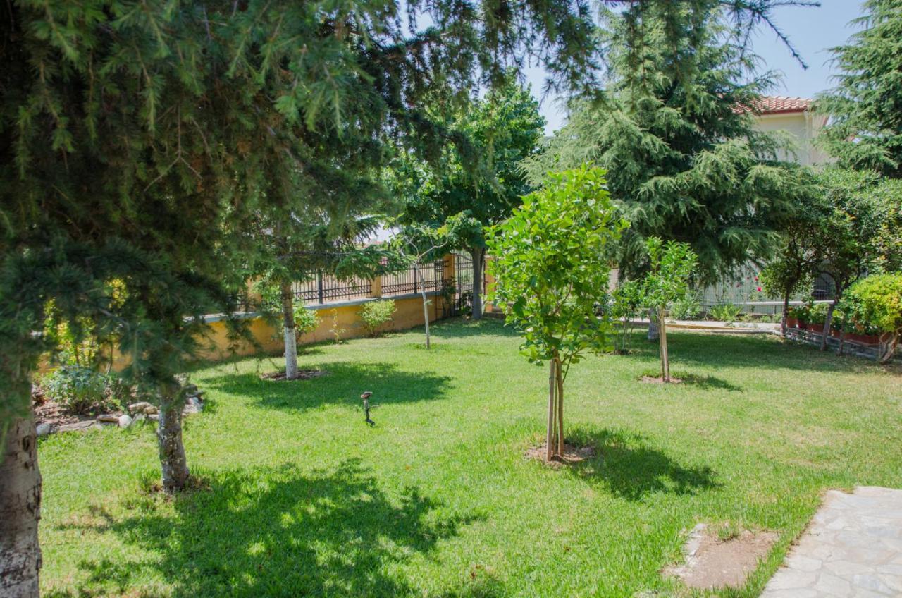Paressa'S House Apartment Nikiti  Exterior photo